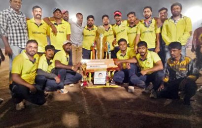 ಟೆನಿಸ್ ಬಾಲ್ ಕ್ರಿಕೆಟ್ ನಲ್ಲಿ ಸಚಿನ್ “ಮಹಾದೇವ”