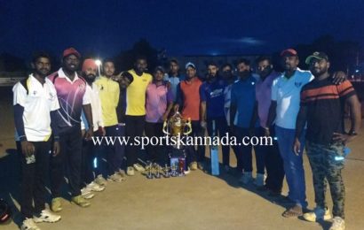 ಜನನಿ ಹೊಸಕೋಟೆ ತಂಡಕ್ಕೆ ಸ್ನೇಹಲೋಕ M.T.B ದಸರಾ ಕಪ್